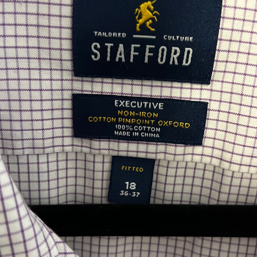 Stafford Executive Non-Iron Cotton Pinpoint Oxford 100% Cotton Fitted 18 36/37